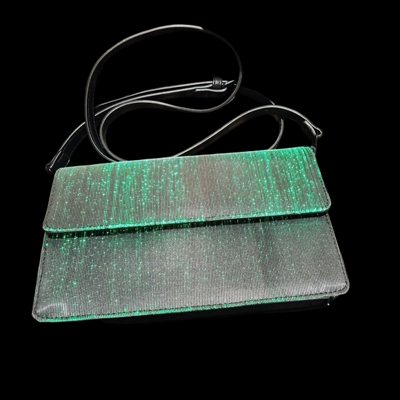 Holographic Women's Clutch - Picture 4 of 7